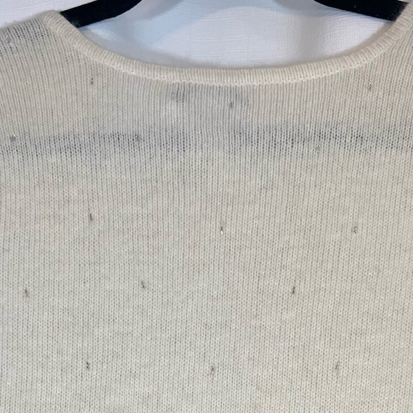 Vtg Urban Works Angora Blend Cream Short Sleeve Sweater Silver Beading Size XS - Picture 5 of 7